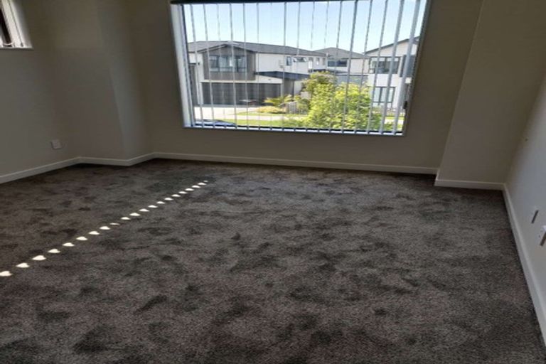 Photo of property in 17 Pinefield Road, Whenuapai, Auckland, 0618
