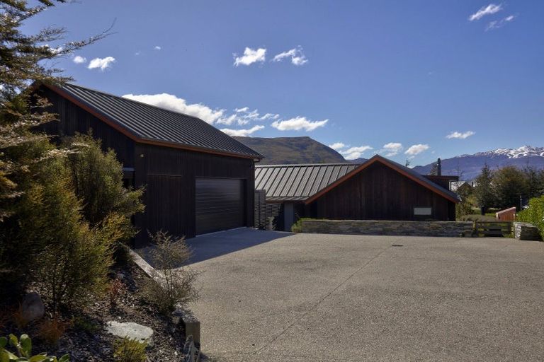 Photo of property in 8 Orford Drive, Jacks Point, Queenstown, 9371