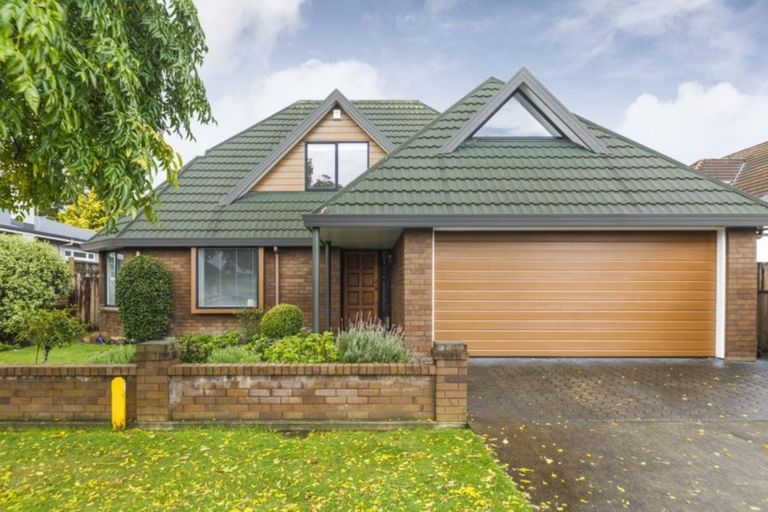 Photo of property in 15a Phoenix Avenue, Hokowhitu, Palmerston North, 4410