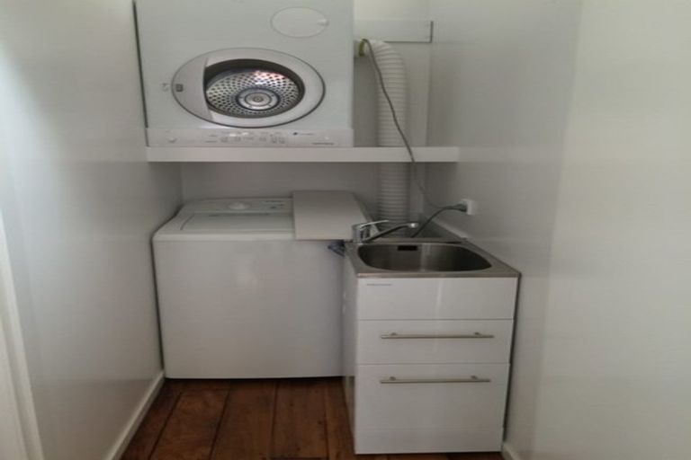 Photo of property in 28 Hiropi Street, Newtown, Wellington, 6021