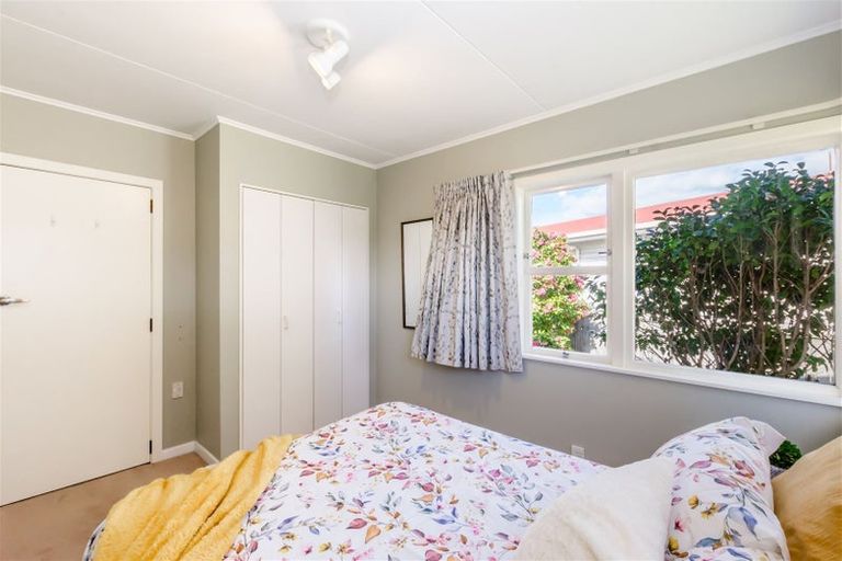 Photo of property in 151 Te Moana Road, Waikanae, 5036