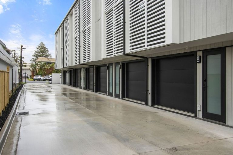 Photo of property in 4/17 Victoria Road, Mount Maunganui, 3116