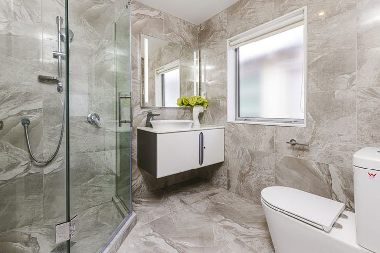 Photo of property in 399 Ormiston Road, Flat Bush, Auckland, 2019