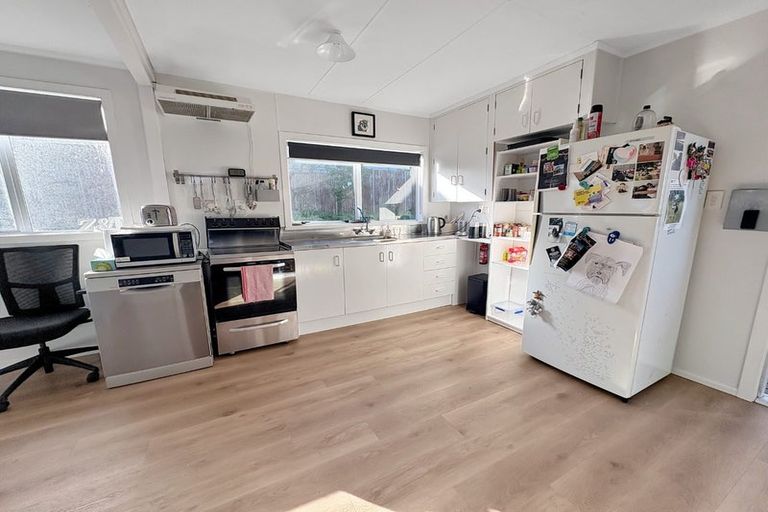 Photo of property in 110 Park Avenue, Waitarere Beach, Levin, 5510