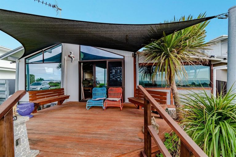 Photo of property in 132 North Shore Road, Eskdale, Napier, 4182