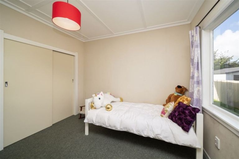 Photo of property in 30 Tauhuri Street, Manaia, 4612