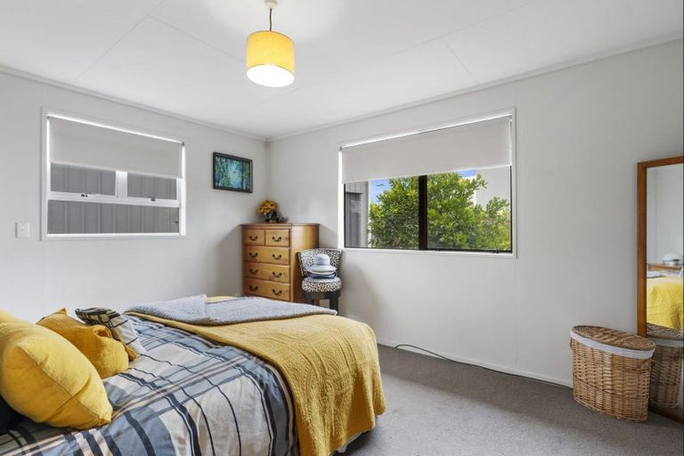 Photo of property in 1297 Papamoa Beach Road, Papamoa Beach, Papamoa, 3118