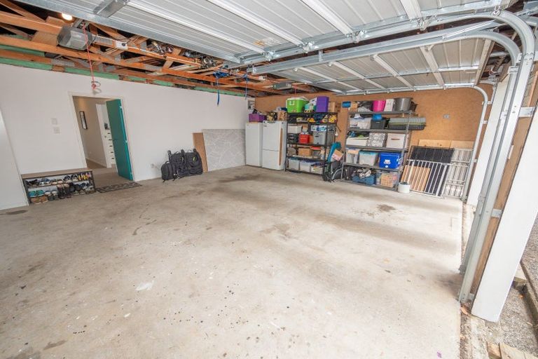 Photo of property in 69 Stratford Drive, Cable Bay, 0420