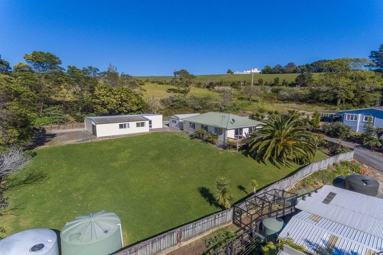 Photo of property in 8 Morey Road, Cable Bay, 0420
