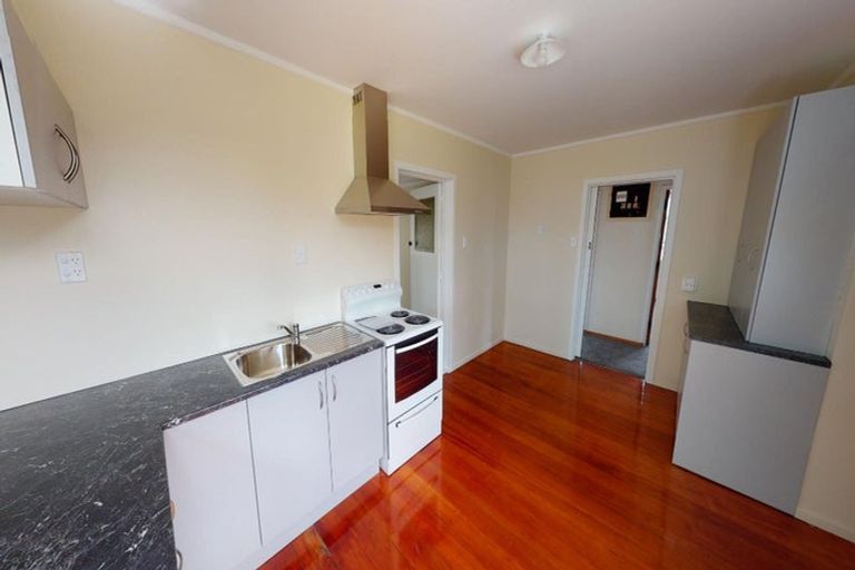 Photo of property in 643 Featherston Street, Roslyn, Palmerston North, 4414