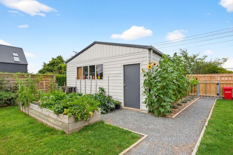 Photo of property in 43 Jellicoe Street, Greytown, 5712