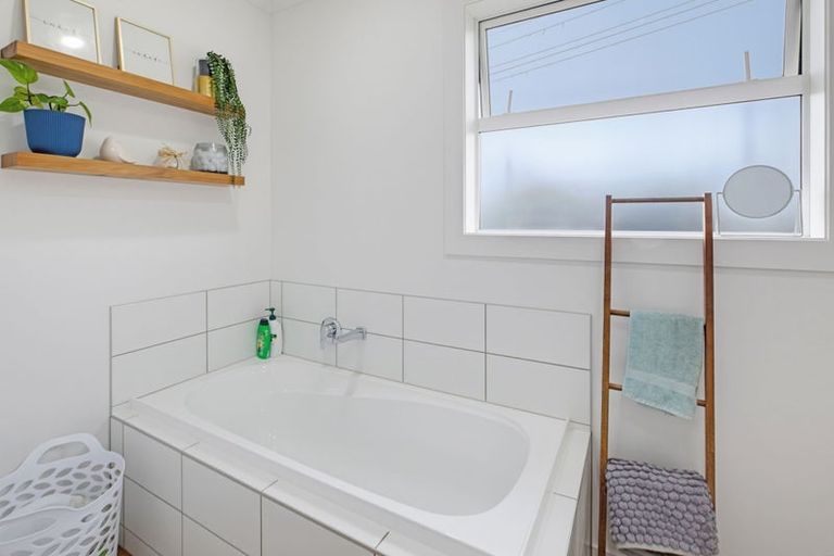 Photo of property in 22 Thistle Street, Gore, 9710