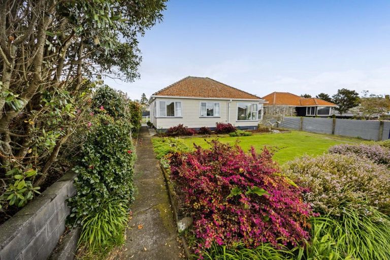 Photo of property in 5 Raleigh Street, Vogeltown, New Plymouth, 4310