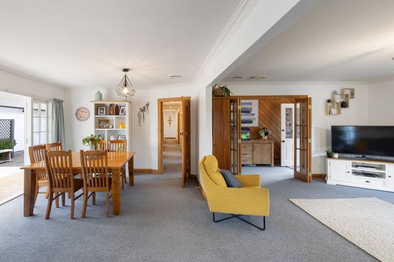 Photo of property in 16 Cowley Drive, Leamington, Cambridge, 3432