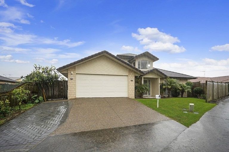 Photo of property in 15 Monash Place, Flat Bush, Auckland, 2016