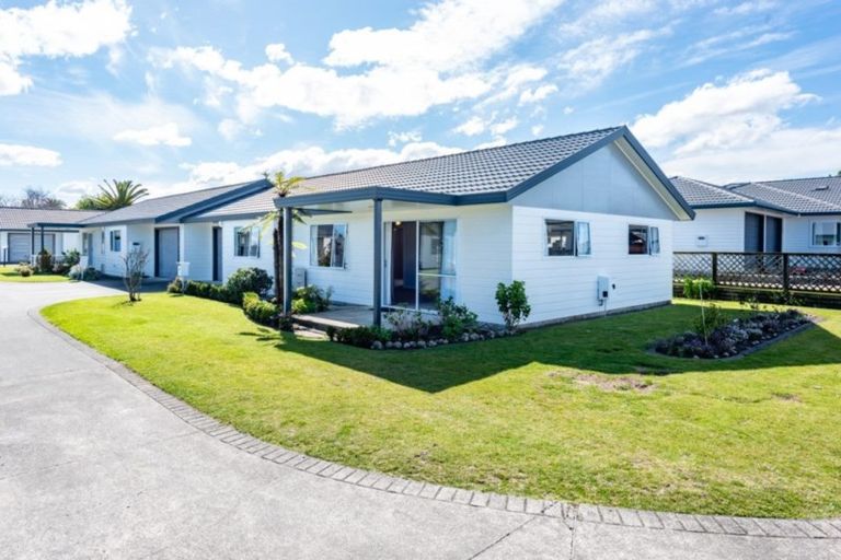 Photo of property in 8/690 Gladstone Road, Te Hapara, Gisborne, 4010