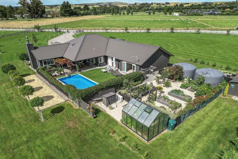 Photo of property in 26 Romina Way, Martinborough, 5781