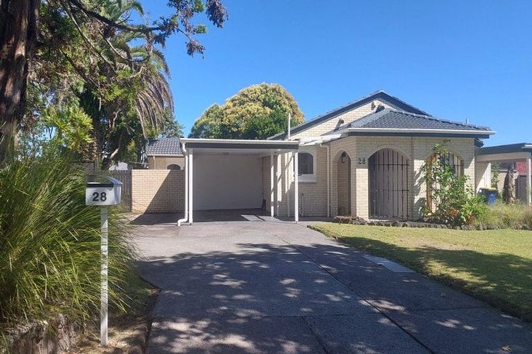 Photo of property in 28 Matuhi Rise, Henderson, Auckland, 0612