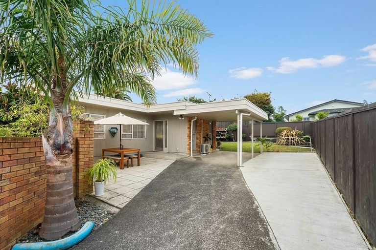 Photo of property in 2/37 Galvan Avenue, Sunnyhills, Auckland, 2010