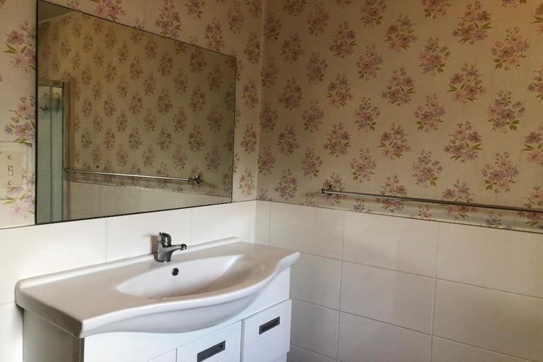 Photo of property in 302b King Street South, Hastings, 4122