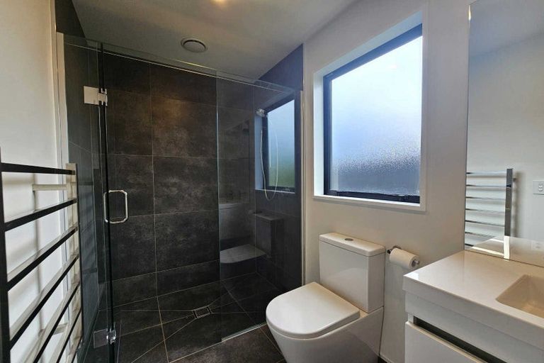 Photo of property in 2/21 Blakes Road, Belfast, Christchurch, 8051