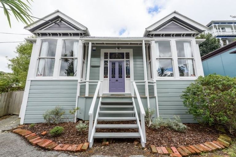 Photo of property in 11 Devon Street, Aro Valley, Wellington, 6021