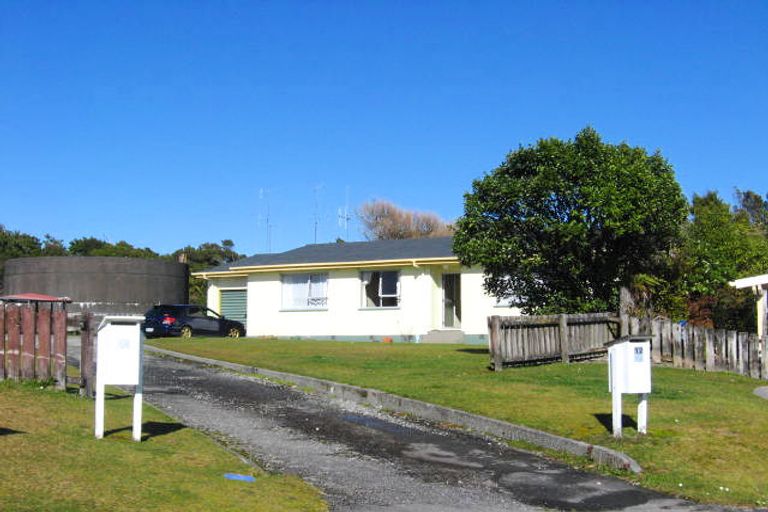 Photo of property in 12 Arnott Heights East, Greymouth, 7805