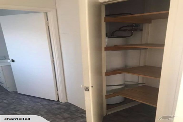 Photo of property in 1/934 East Coast Road, Northcross, Auckland, 0630