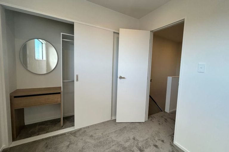 Photo of property in 6/26 Buscomb Avenue, Henderson, Auckland, 0610