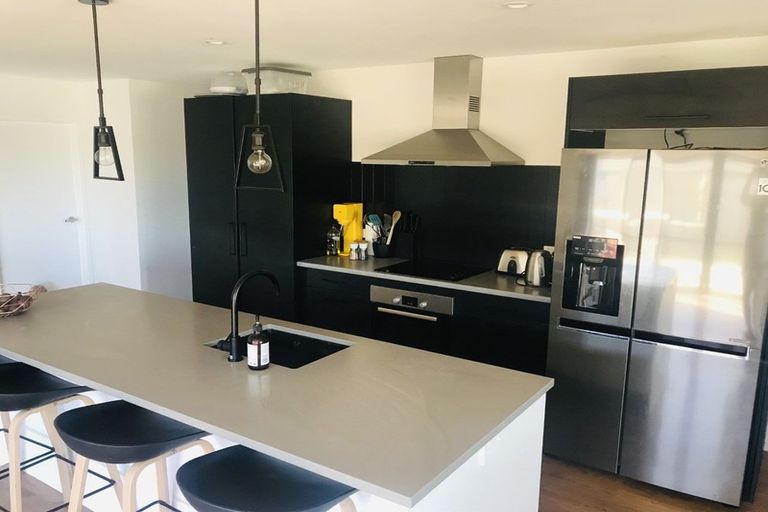 Photo of property in 16 Charlotte Drive, Omokoroa, 3114