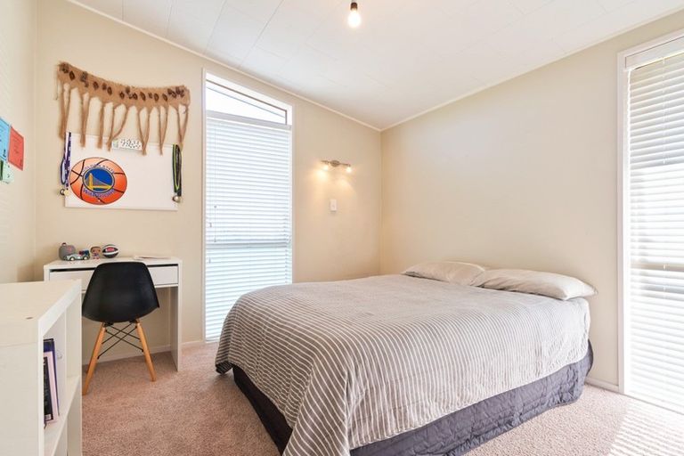 Photo of property in 8 Ewan Place, Taradale, Napier, 4112