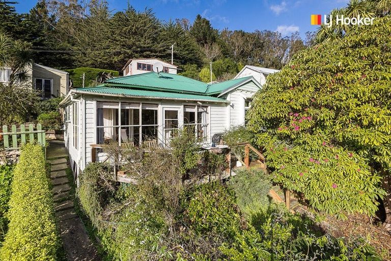 Photo of property in 2 Harbour Terrace, Careys Bay, Port Chalmers, 9023