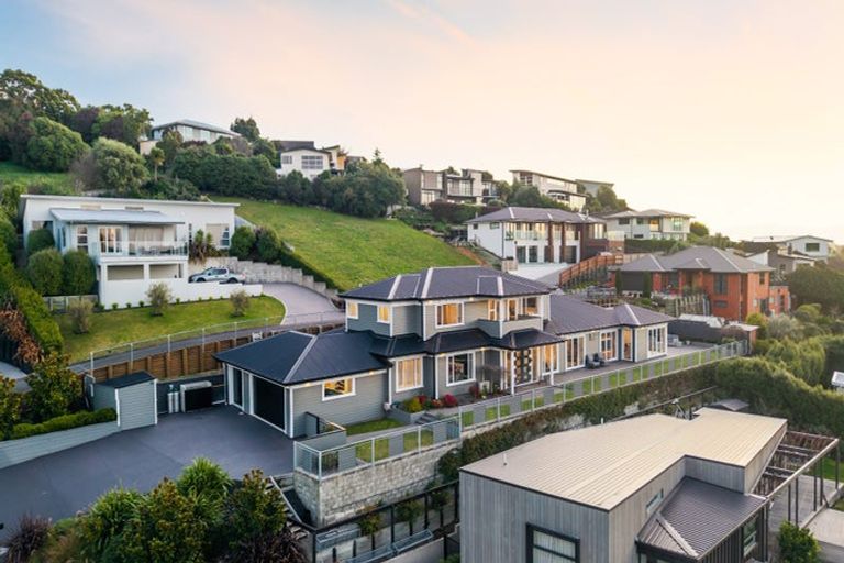 Photo of property in 6 Rushden Rise, Westmorland, Christchurch, 8025