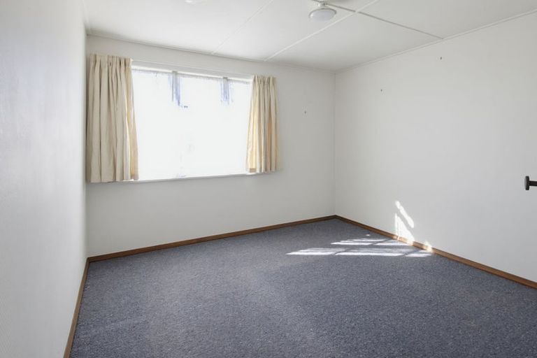 Photo of property in 2 Gothard Place, Westport, 7825