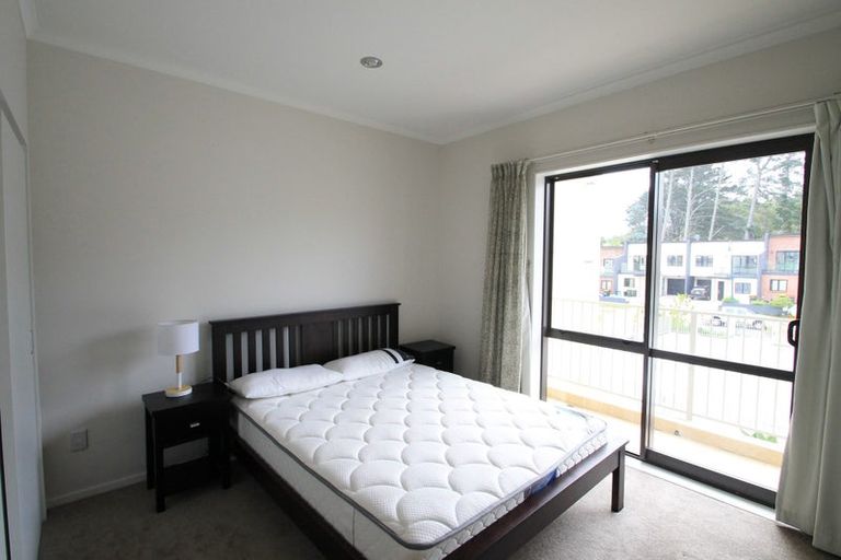 Photo of property in 22c/132 Stancombe Road, Flat Bush, Auckland, 2016