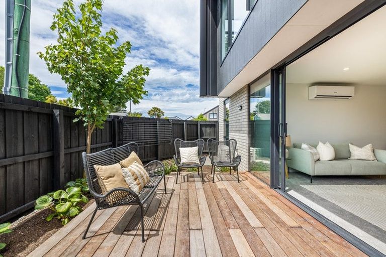 Photo of property in 1/153 Springfield Road, St Albans, Christchurch, 8014