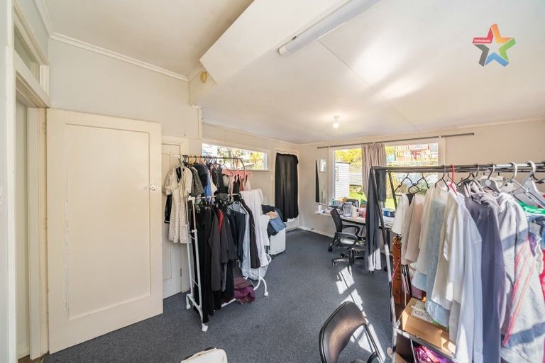 Photo of property in 75 Raukawa Street, Stokes Valley, Lower Hutt, 5019