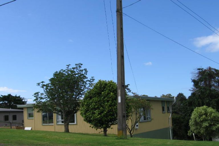 Photo of property in 51 Pacific Parade, Surfdale, Waiheke Island, 1081
