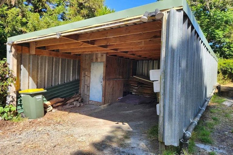 Photo of property in 51b Clayburn Road, Glen Eden, Auckland, 0602