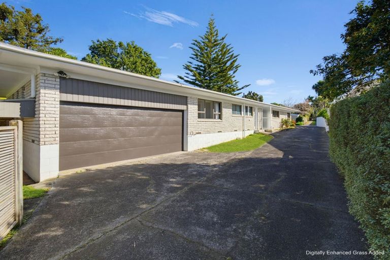 Photo of property in 14 Norfolk Rise, Waiuku, 2123
