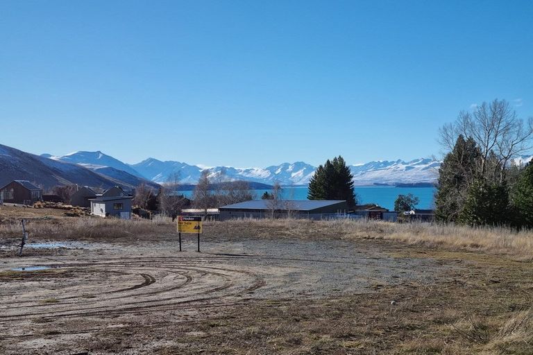 Photo of property in 25 Edwards Lane, Lake Tekapo, 7999