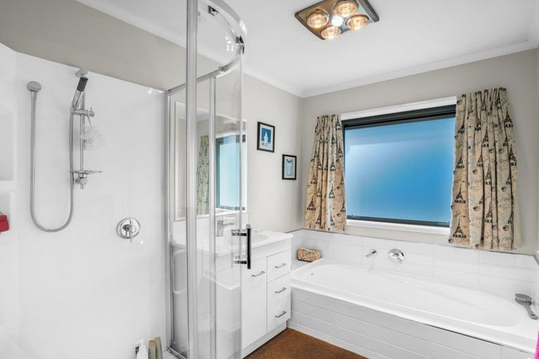 Photo of property in 16 Ottawa Road, Wainoni, Christchurch, 8061