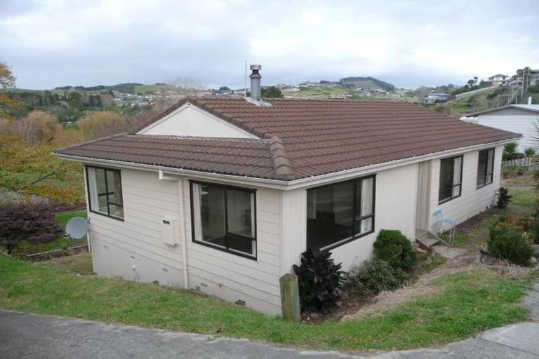 Photo of property in 12a Pennington Place, Welcome Bay, Tauranga, 3112