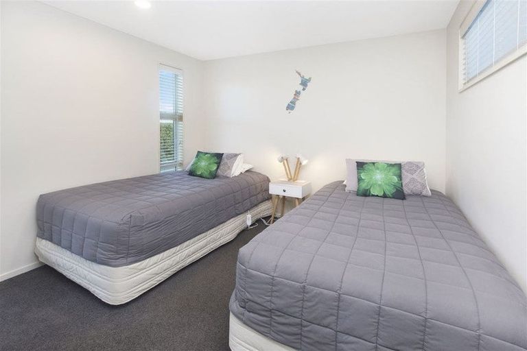 Photo of property in 1 Pemberton Drive, Amberley, 7410