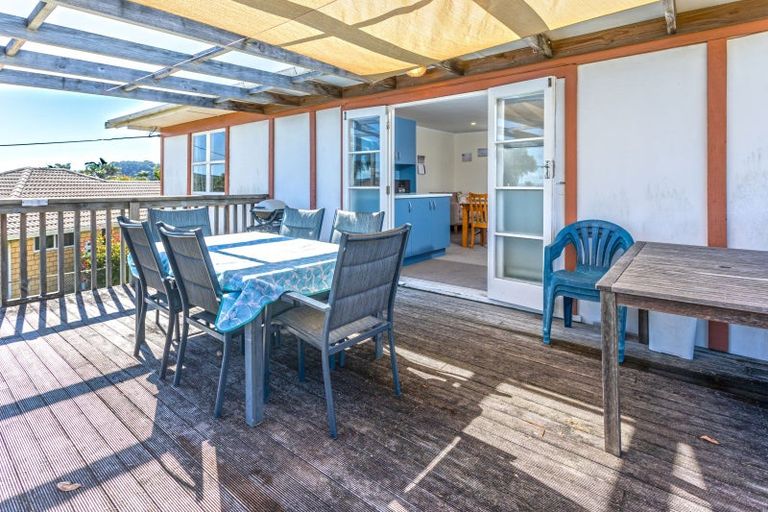 Photo of property in 210 Given Avenue, Whangamata, 3620