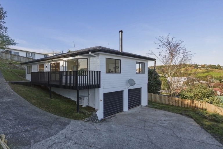 Photo of property in 14 Pelorus Street, Welcome Bay, Tauranga, 3112