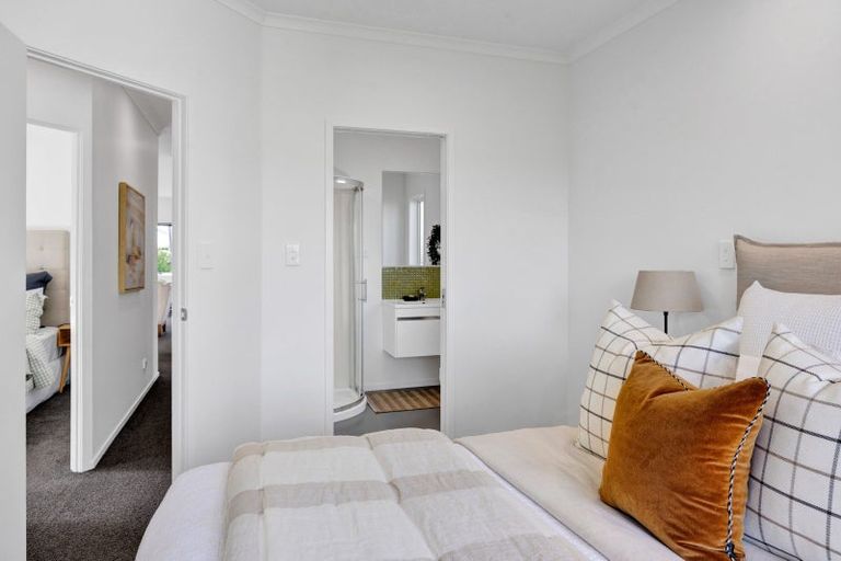 Photo of property in 308 Mangorei Road, Merrilands, New Plymouth, 4312