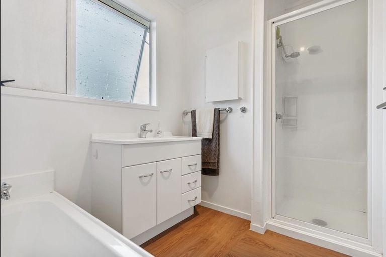 Photo of property in 8 Harrier Place, Papakura, 2110