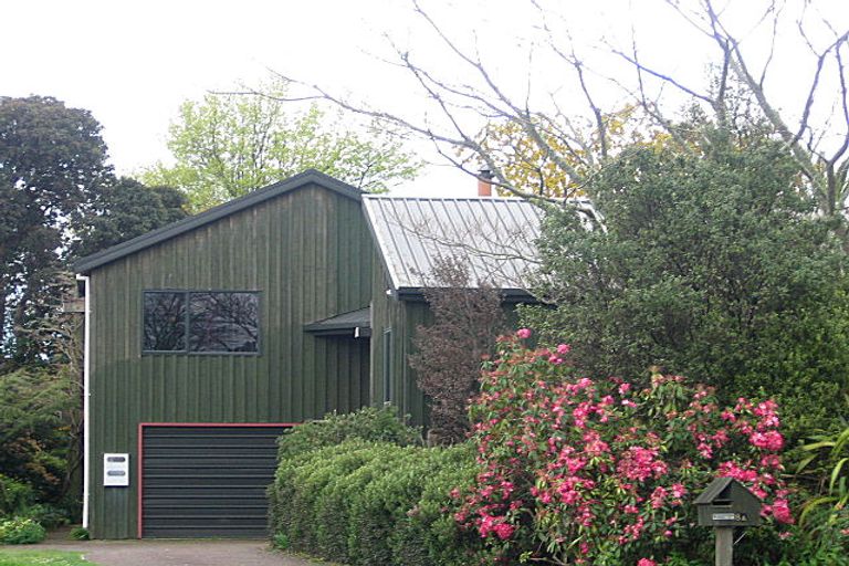 Photo of property in 8a Mckenzie Road, Owhata, Rotorua, 3010