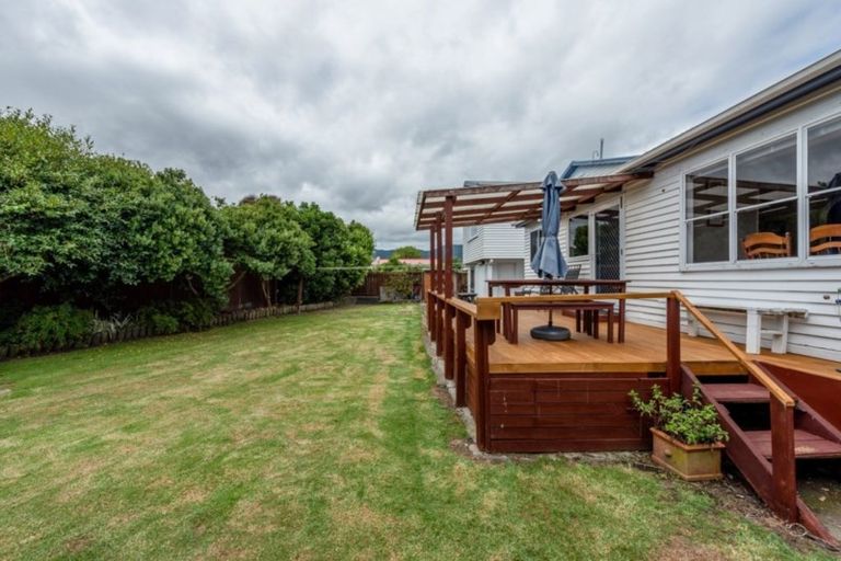 Photo of property in 31 Raumati Road, Raumati Beach, Paraparaumu, 5032